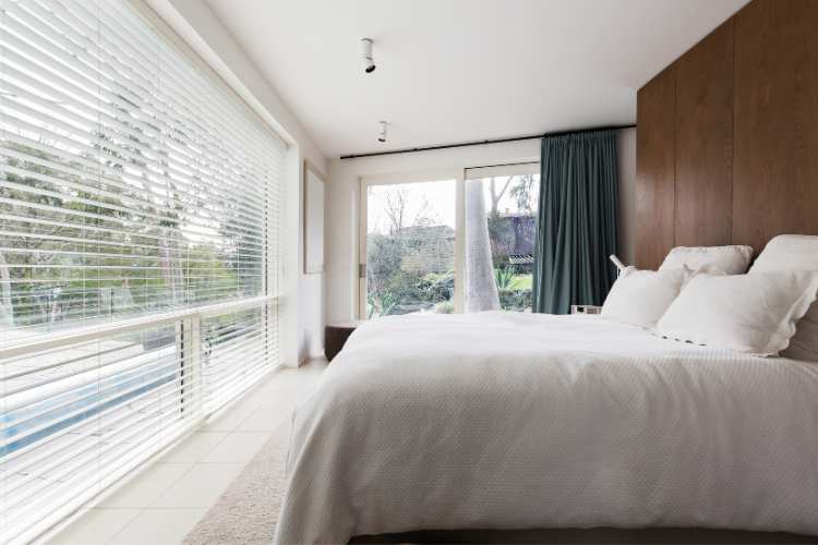 Choosing the Perfect Blinds for Your Bedroom